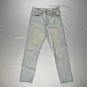 Levi’s Wedgie Straight Jeans Premium Woman’s Sz 28 Button Fly Blue Wash